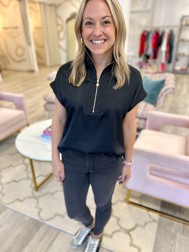 Poppy Pullover | Black Tuxedo