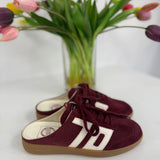 Easter Sneaker | Wine